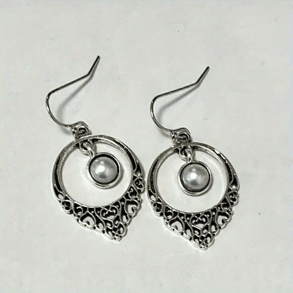 Silver Pearl Round Filigree Dangle Earrings - Picture 3 of 5